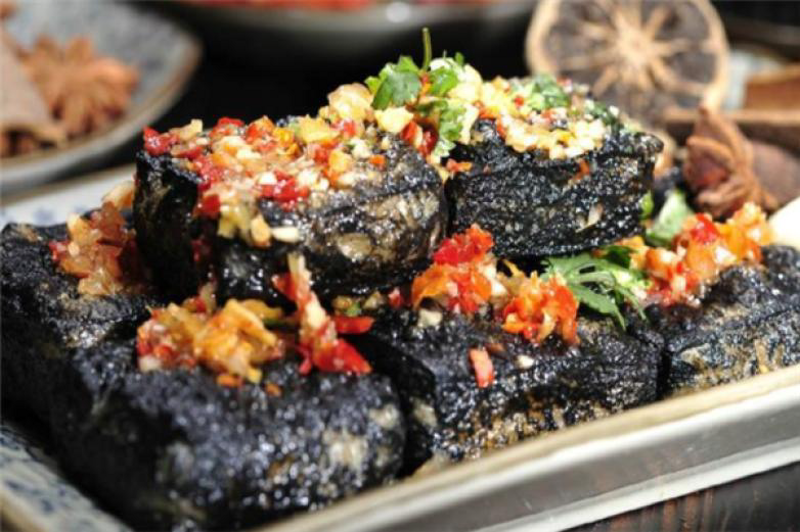 辣椒炒肉：传统美食的家常做法
