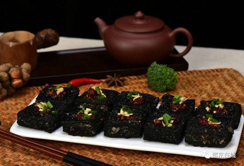 辣椒炒肉:一道家常菜里的美味秘诀